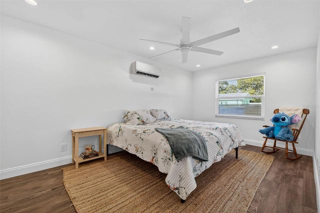 11945 74TH AVENUE, Seminole, FL 33772