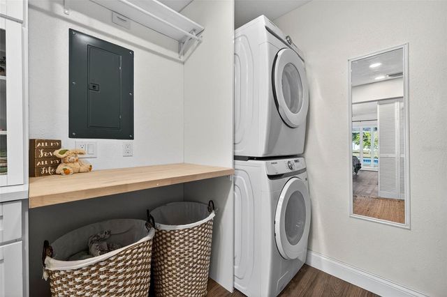 11945 74TH AVENUE, Seminole, FL 33772