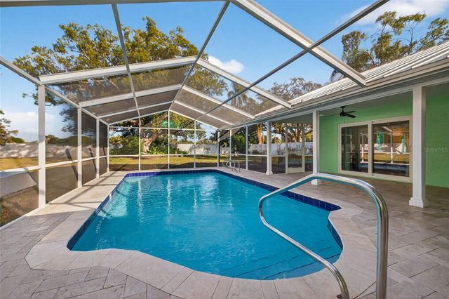 11945 74TH AVENUE, Seminole, FL 33772