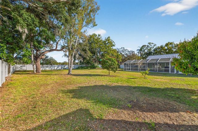 11945 74TH AVENUE, Seminole, FL 33772