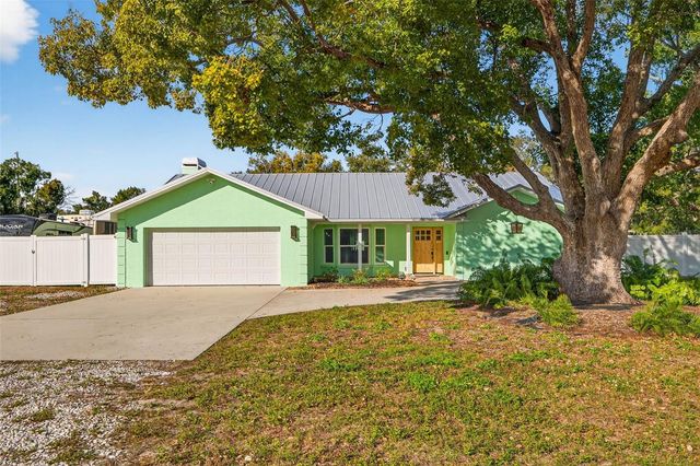11945 74TH AVENUE, Seminole, FL 33772