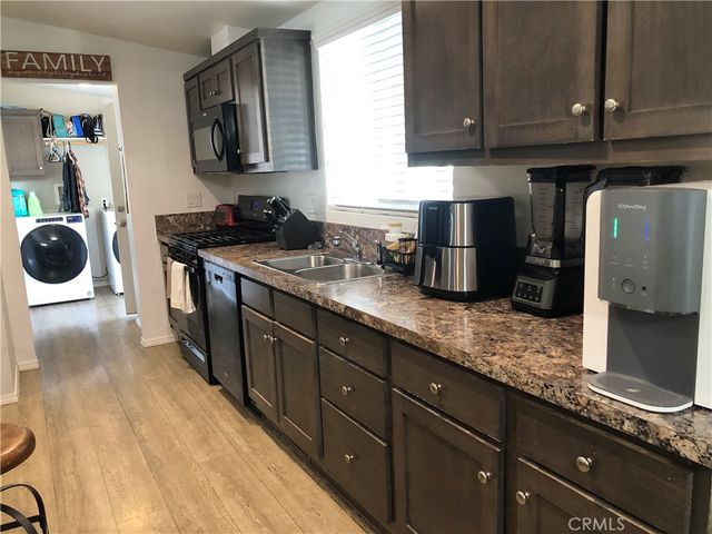 4901 Green River 292, Corona, CA 92878