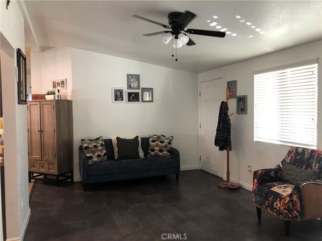 4901 Green River 292, Corona, CA 92878