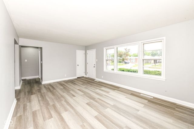 1620 Englewood Drive, Indianapolis, IN 46219