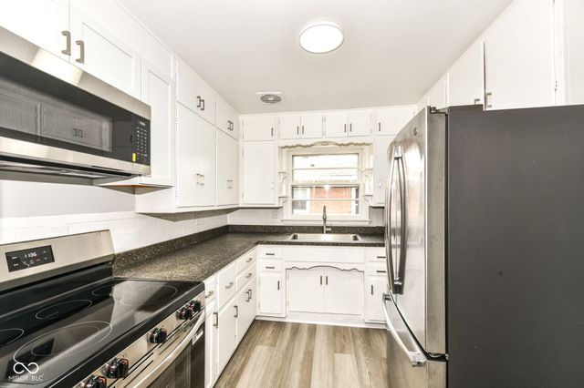 1620 Englewood Drive, Indianapolis, IN 46219