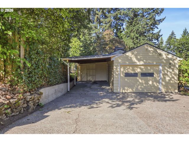 9477 Sw 62ND Dr, Portland, OR 97219