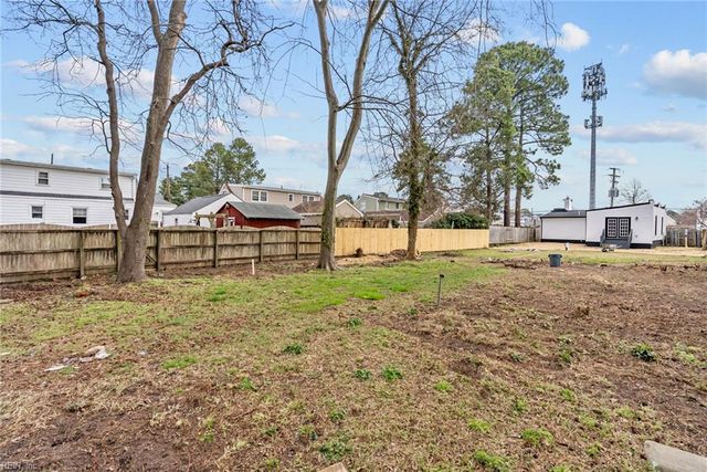 8483 Old Ocean View RD, Norfolk, VA 23518