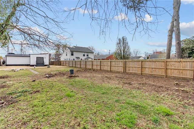 8483 Old Ocean View RD, Norfolk, VA 23518