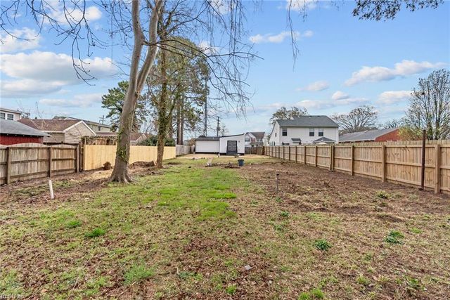 8483 Old Ocean View RD, Norfolk, VA 23518