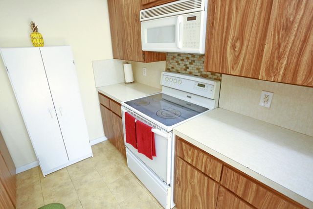 325 3rd Way, West Palm Beach, FL 33407