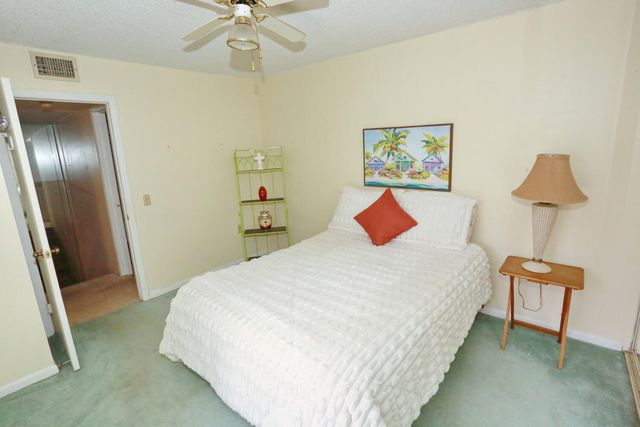 325 3rd Way, West Palm Beach, FL 33407