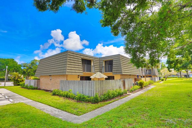 325 3rd Way, West Palm Beach, FL 33407