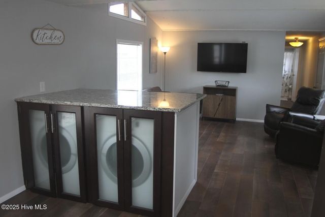 174 Lennondale Boulevard, Elizabethtown, NC 28337