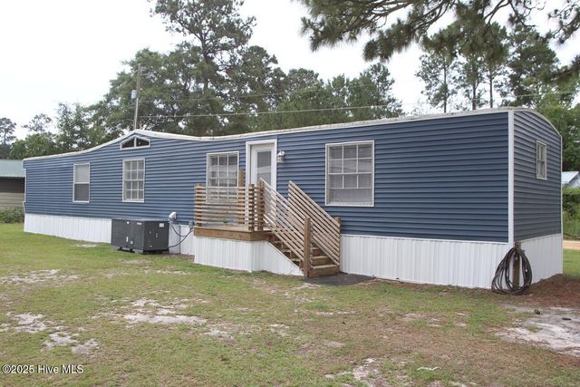 174 Lennondale Boulevard, Elizabethtown, NC 28337