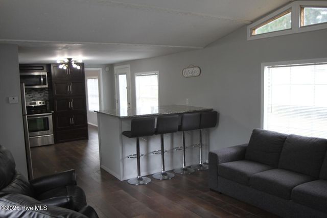 174 Lennondale Boulevard, Elizabethtown, NC 28337