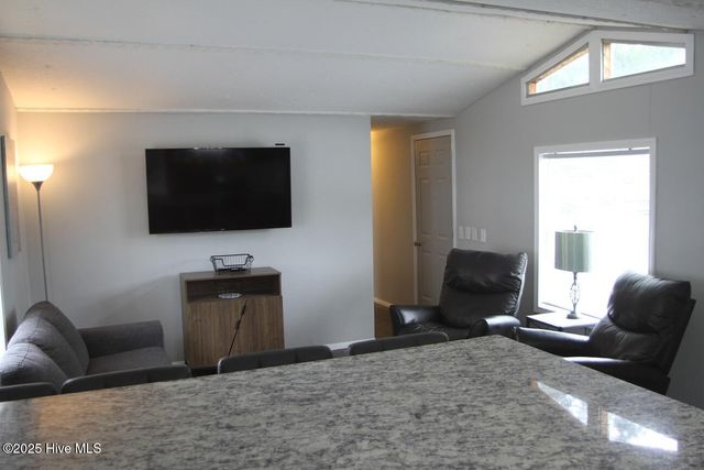 174 Lennondale Boulevard, Elizabethtown, NC 28337