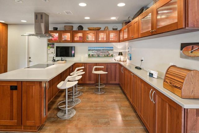 2521 Ardath Court, La Jolla, CA 92037
