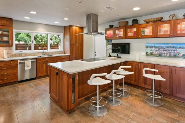 2521 Ardath Court, La Jolla, CA 92037