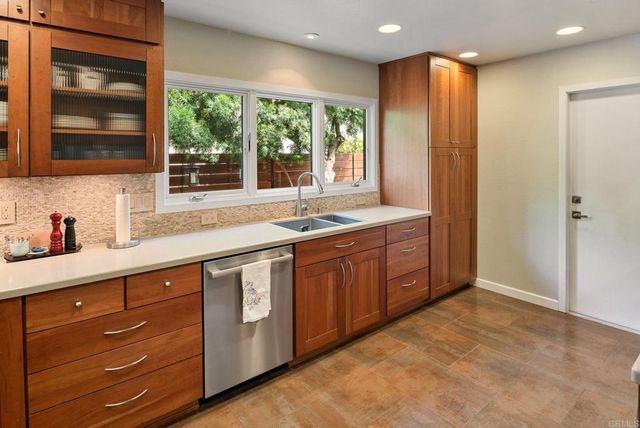 2521 Ardath Court, La Jolla, CA 92037