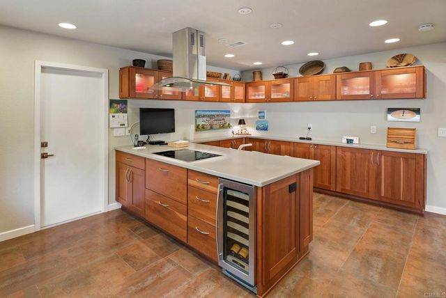 2521 Ardath Court, La Jolla, CA 92037