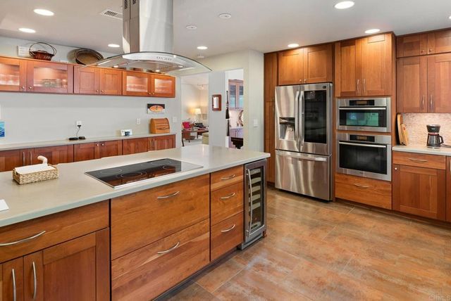 2521 Ardath Court, La Jolla, CA 92037