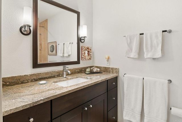 2521 Ardath Court, La Jolla, CA 92037