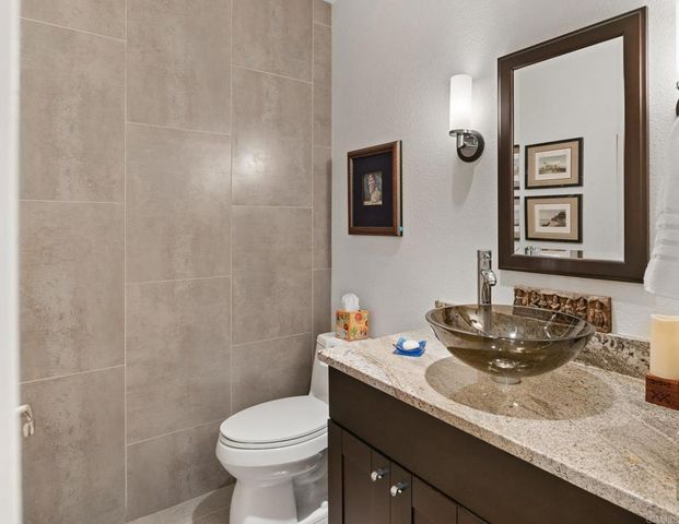 2521 Ardath Court, La Jolla, CA 92037