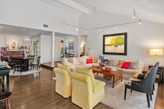 2521 Ardath Court, La Jolla, CA 92037