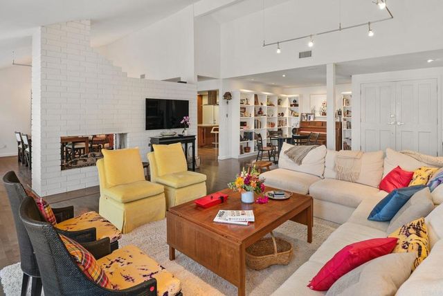2521 Ardath Court, La Jolla, CA 92037