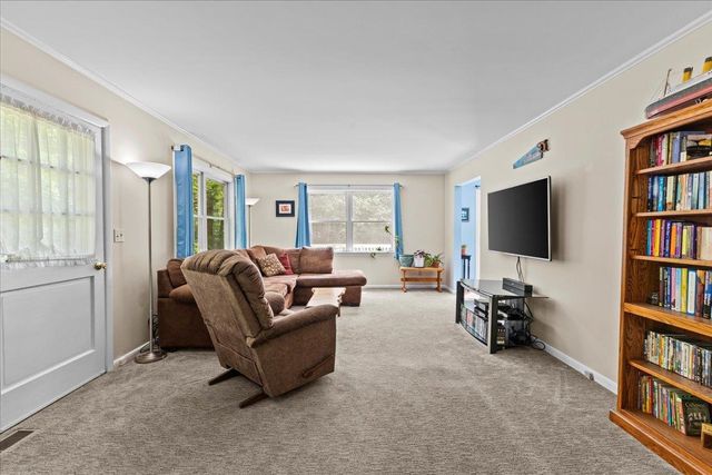 829 Stage Road, Richmond, VT 05477