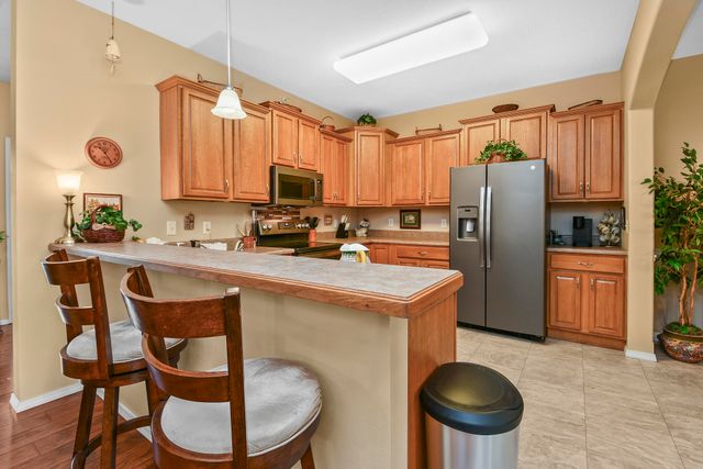 1398 N Sandy Creek Circle 2, Nixa, MO 65714