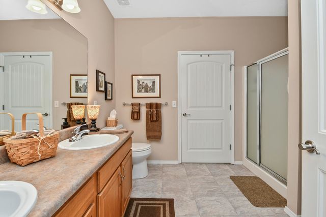 1398 N Sandy Creek Circle 2, Nixa, MO 65714