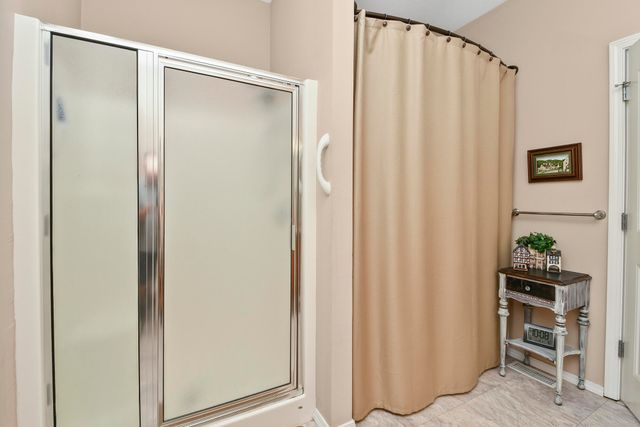 1398 N Sandy Creek Circle 2, Nixa, MO 65714