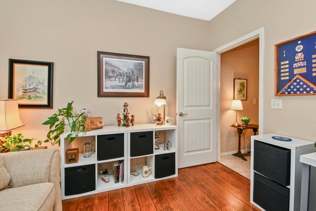 1398 N Sandy Creek Circle 2, Nixa, MO 65714