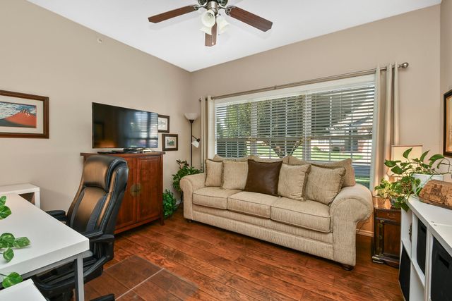 1398 N Sandy Creek Circle 2, Nixa, MO 65714