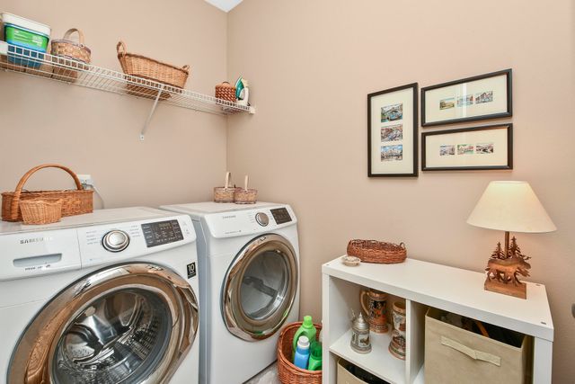 1398 N Sandy Creek Circle 2, Nixa, MO 65714