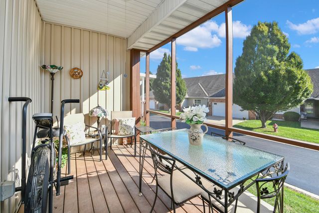 1398 N Sandy Creek Circle 2, Nixa, MO 65714