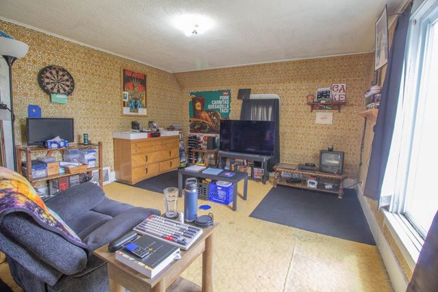 1402 9th Avenue NW, Austin, MN 55912