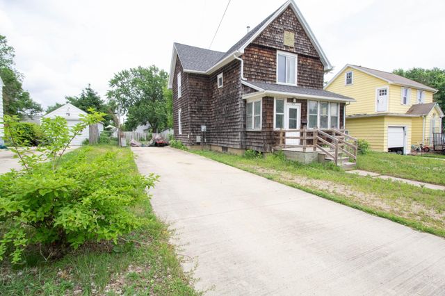 1402 9th Avenue NW, Austin, MN 55912
