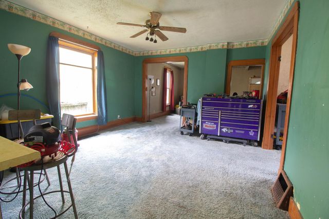 1402 9th Avenue NW, Austin, MN 55912