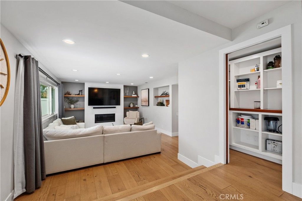 Image 15 of property listing at 27022 Mariscal, Mission Viejo, CA 92691