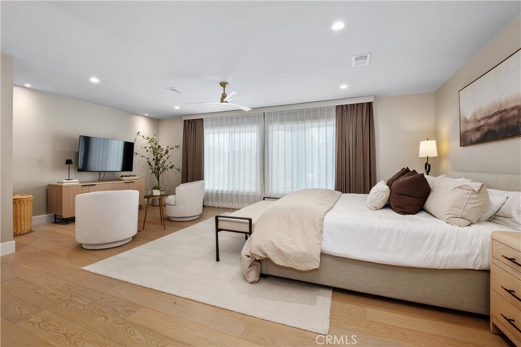 Image 25 of property listing at 27022 Mariscal, Mission Viejo, CA 92691