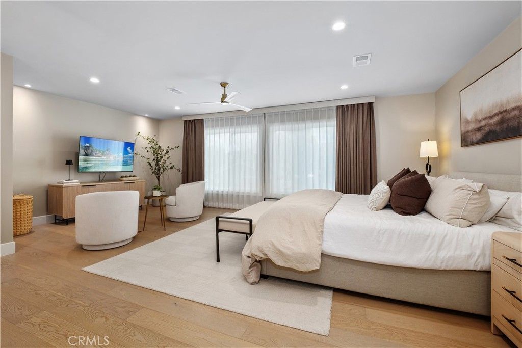 Image 26 of property listing at 27022 Mariscal, Mission Viejo, CA 92691