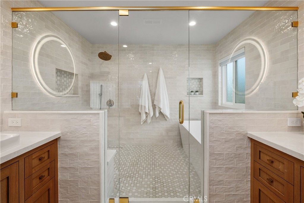 Image 29 of property listing at 27022 Mariscal, Mission Viejo, CA 92691