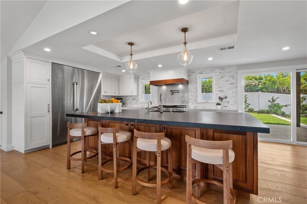 Image 6 of property listing at 27022 Mariscal, Mission Viejo, CA 92691