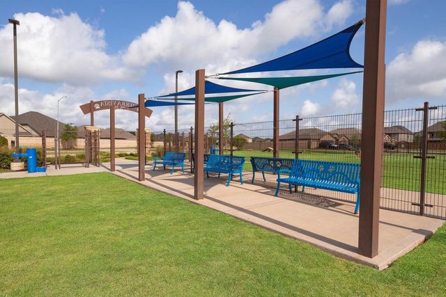 2107 Tioga View Drive, Iowa Colony, TX 77583