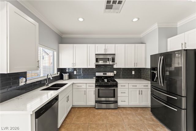 6156 Pacific Dogwood Avenue, Las Vegas, NV 89139