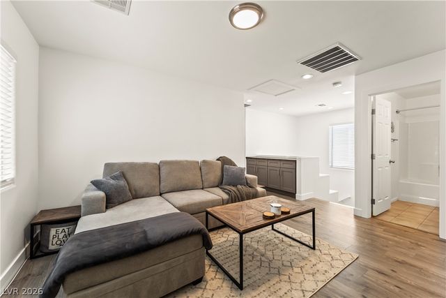 6156 Pacific Dogwood Avenue, Las Vegas, NV 89139