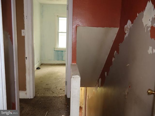 273 N BROAD ST, Penns Grove, NJ 08069