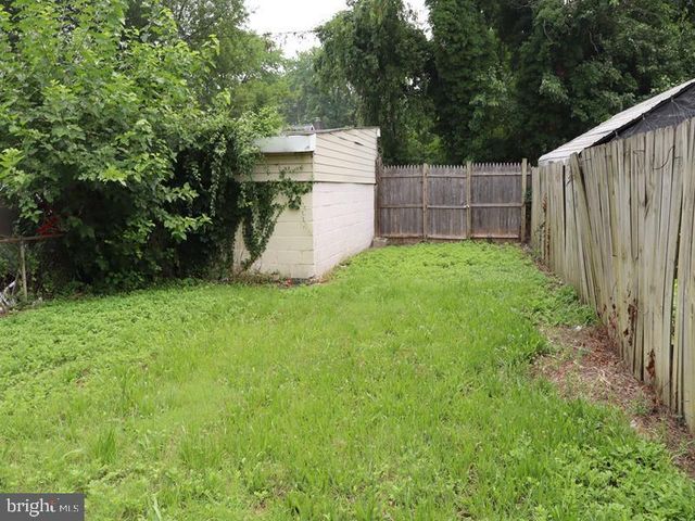 273 N BROAD ST, Penns Grove, NJ 08069